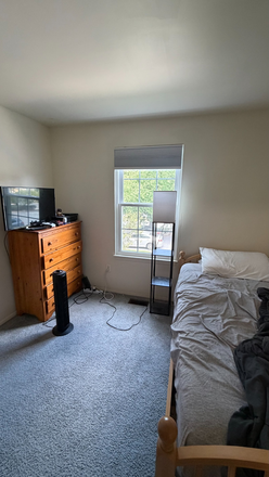 Room-1 - Looking for 2 Roommates | 6BR 2BA House Near UMD Campus | Move-in Aug 1