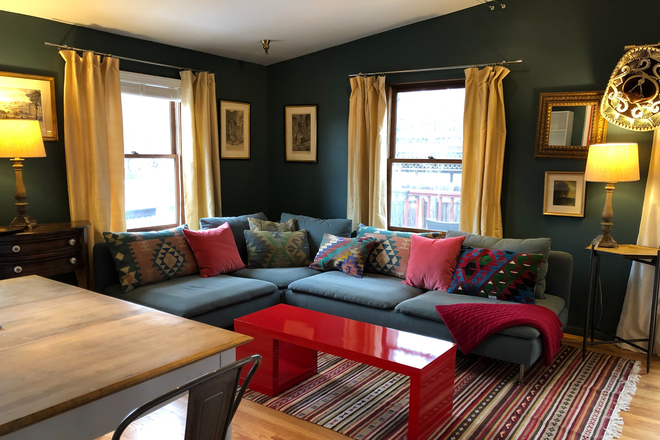 Large Living / Dining - Charming Furnished Guesthouse on Uni Hill — Walk to CU, Chautauqua & Downtown!