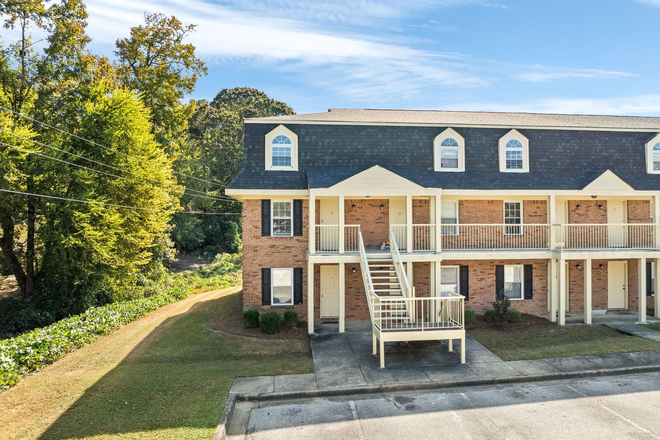 - The Brookes Condos, Unit 02-09