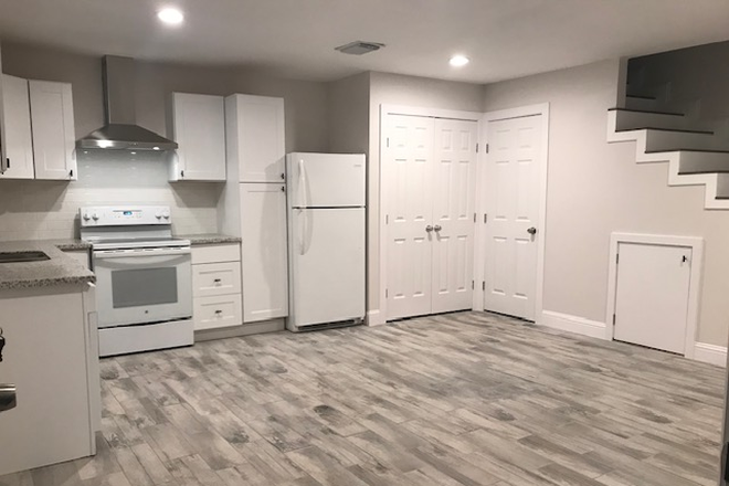 Living room and kitchen - Beautiful Loft close to RIce