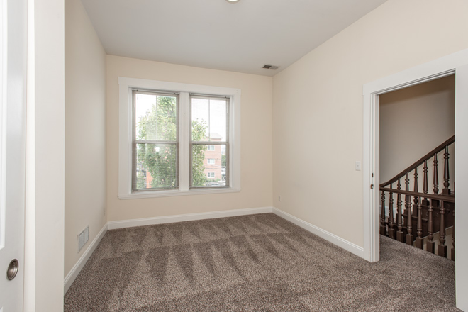 Bedroom - 17-23 E Daniels Street Townhome