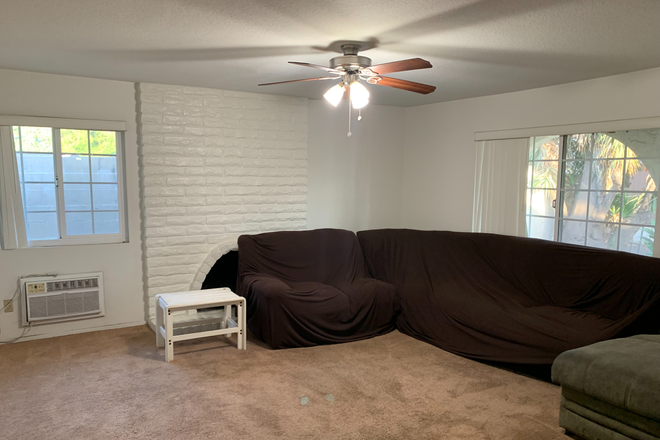 Common area - Private House walking distance to campus