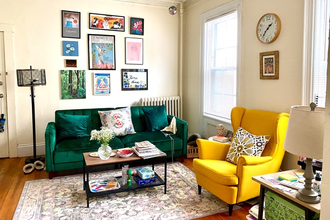 Living Room - 1 Bedroom Apartment. All Utilities Included. Quiet, Bright. Walk 5 Blocks to Brown.