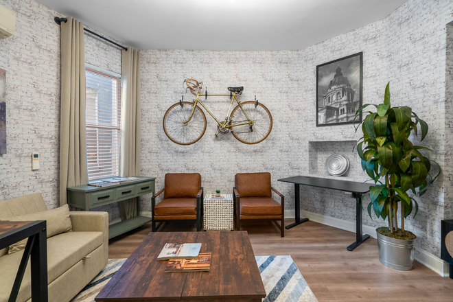 living area - Modern 1 bedroom w/ Parking Apartments