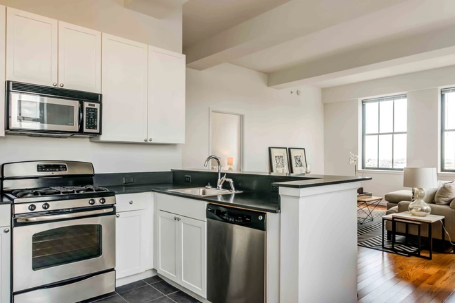 Interior - Eleven80 2Br/2Ba Apartments
