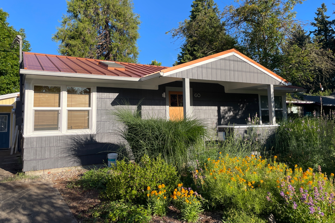Outside Street View - Two-bedroom with backyard, deck, and front porch in quiet neighborhood near Willamette River