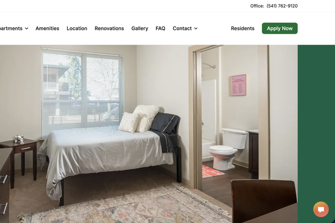 Bedroom - own bathroom and shower - Hayward Student Living, Bus station right outside Apartments