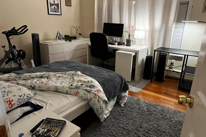 Your bedroom - House close to MIT campus