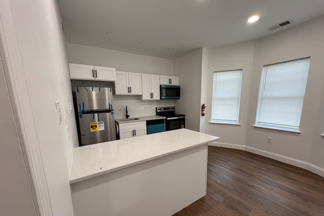 Kitchen - Newly Renovated 3 Bedroom / 2 Bathroom Apartment Near La Salle University – WiFi Included