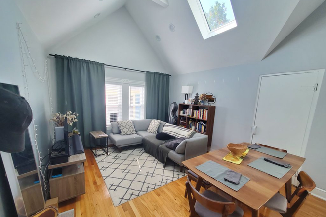Living - No Broker Fee - Sunny 2 Bed - walking distance Medford/Tufts T Stop