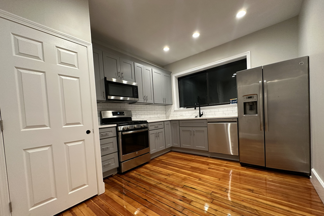 1 - AMAZING 3 bed 1 bath on Worcester St Apartments