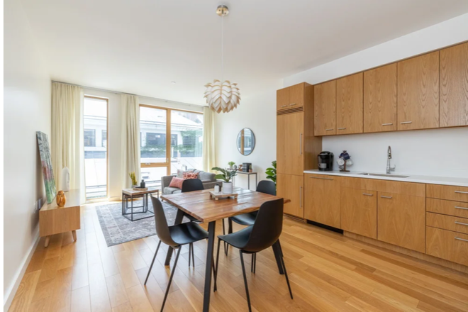 Living room - Boltwood Place