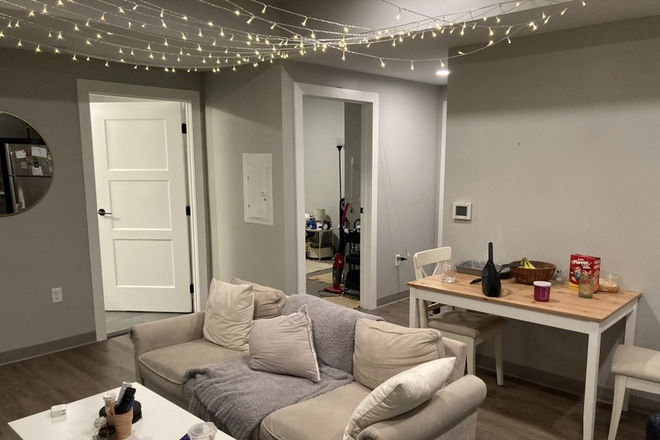 Call/text 602-317-9877 for a showing. - 9-1-26 / JUST REDUCED / LUXURY 2BR ON HEMENWAY / CENTRAL AIR / LOOK AT PICS!!