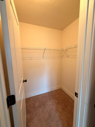 Walk-in Closet - Brexx Retreat Apartments