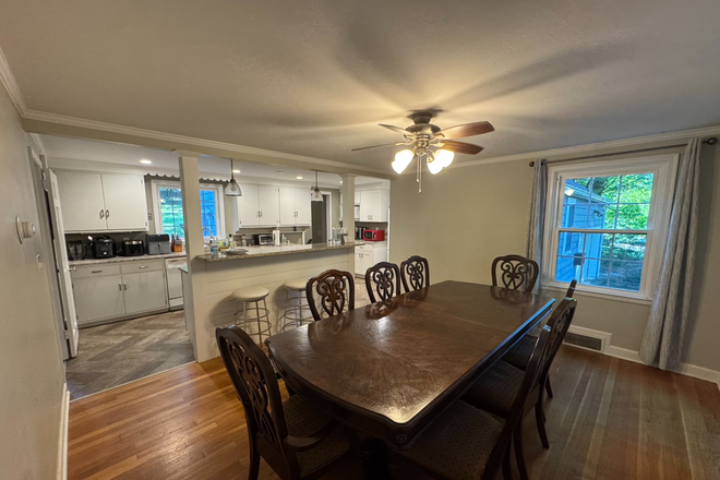 Dining room and kitchen - Hillside House