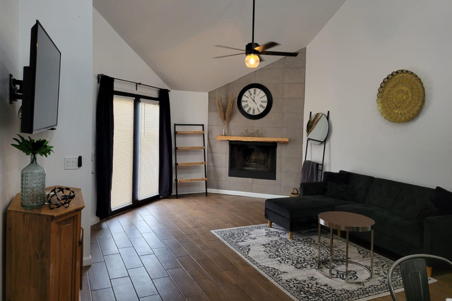 Living Room - DESERT RIVER