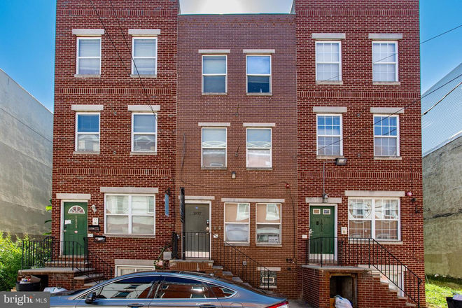 Front of Building - Gorgeous 2-level Newer Apartment 1/2 block from Temple Campus, READY FOR THE 2026-2027 SCHOOL YEAR!