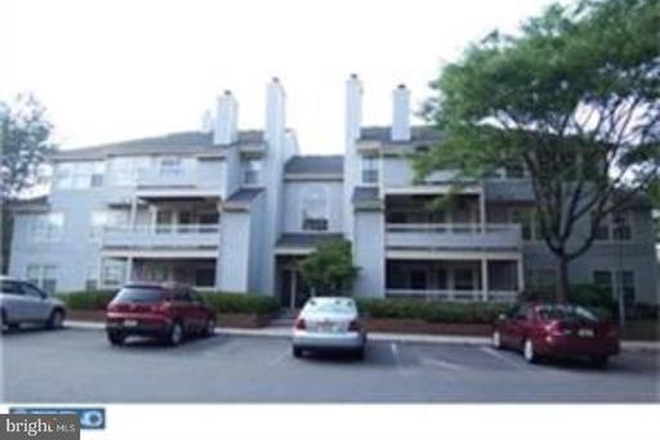 Exterior Front - 2BR condo-Sequoia Ct-Princeton