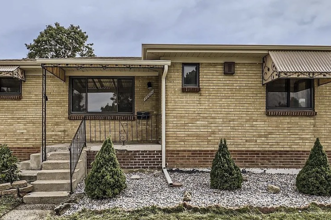 Outside View of House - House close to Anschutz Campus