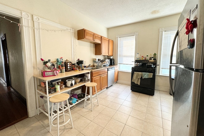 Kitchen - Affordable 5-Bed Dorchester Apartment w/ In-Unit Laundry & Private Deck