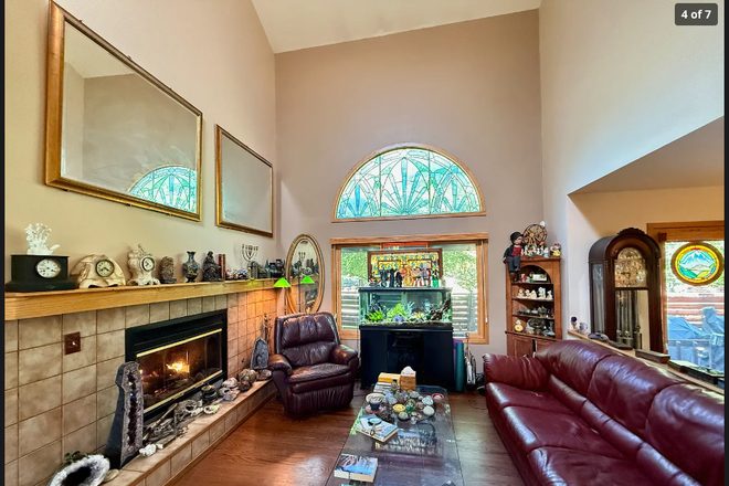 Living Room - Room in a Beautiful Home — Art, Vaulted Ceilings, Stained Glass, All Utilities Paid