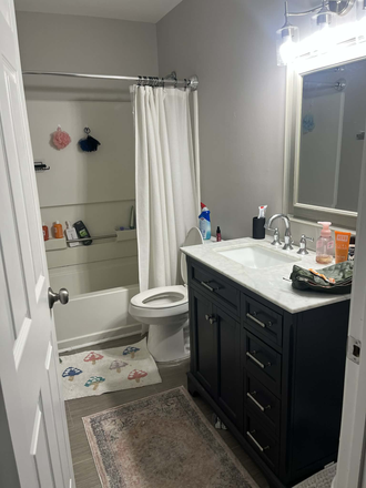 Bathroom - 624 Oleander