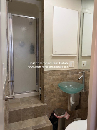 a - FURNISHED STUDIO IN BACK BAY Apartments