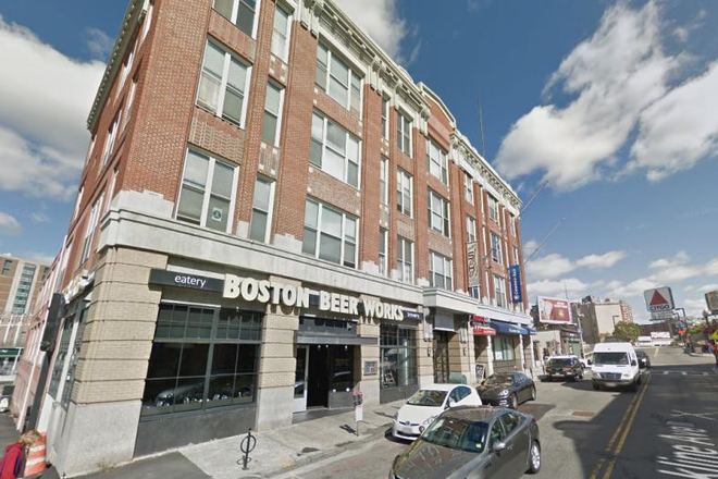 a - Loft in Fenway