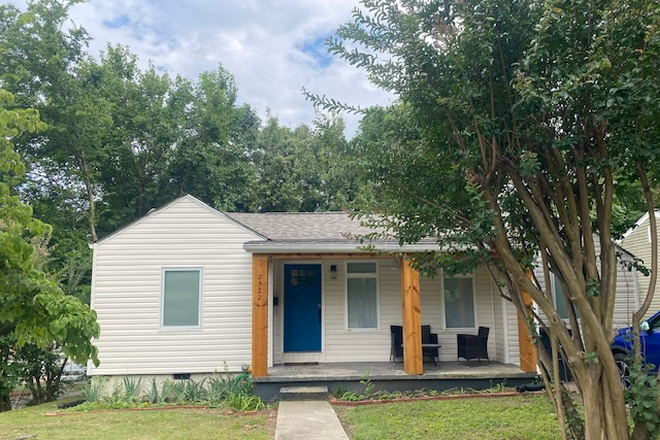 View from Cecil Avenue - welcome home! - Belle Morris Bungalow