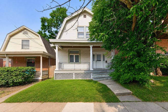 Exterior - 2315 Moerlein- 4 Bedroom Home in CUF/Clifton Neighborhood
