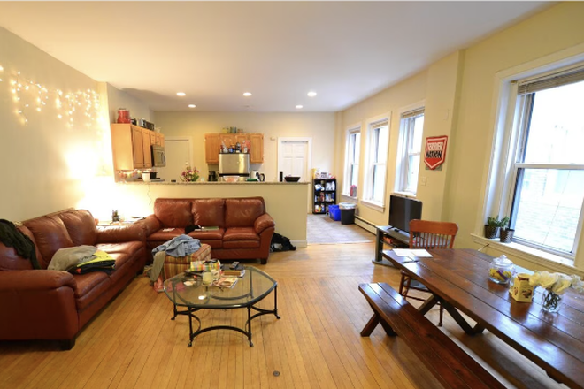 Living Room - 4-bedroom, 2-bathroom apartment at 1288 Commonwealth Ave.