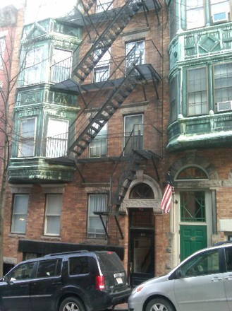 Exterior - Studio in North End No Brokers Fee