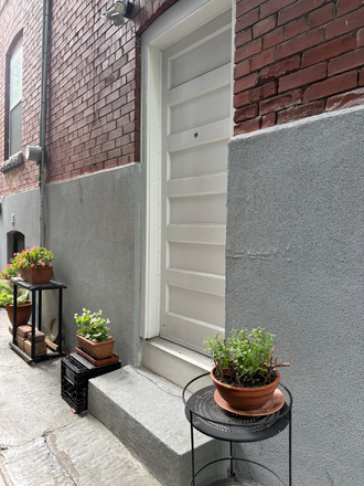 Private entrance - 1 Furnished Basement Apartment all utilities included