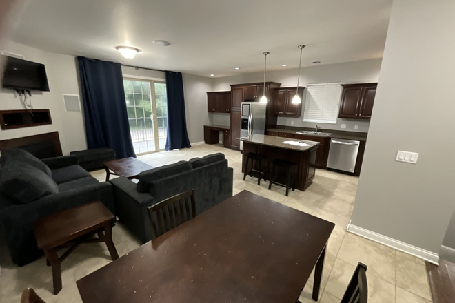 Kitchen - Irish Crossings