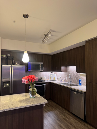 Kitchen - Room for Rent 2 Bed 2 Bath Luxury Apt Close to UCI