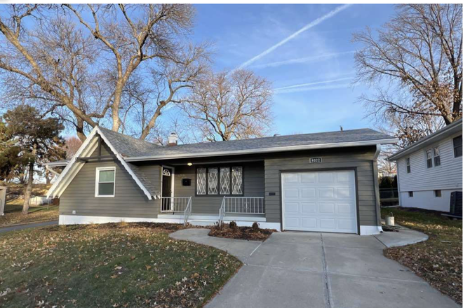 Front of home - Room for rent in a home in a safe neighborhood less than 15 minutes from campus and major hospitals