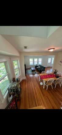 living/dining - Looking for 3 roommates, girls only!! Apartments