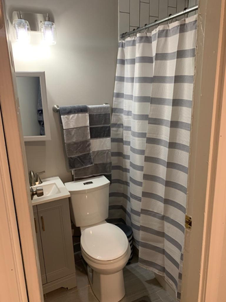 Bath - 2 Bd 1Ba No Brokers Fee!!! Apartments