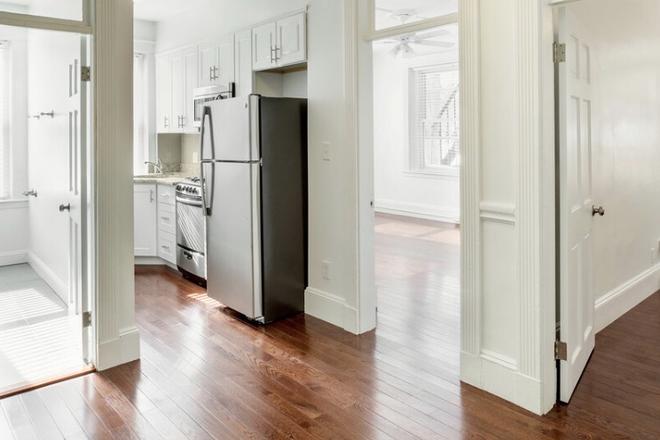 Overview - Fall Sublet(September-December) and super close to the campus!