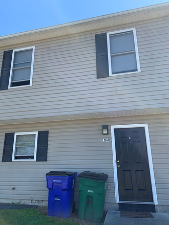 - 3 Bedroom 2.5 Bath Townhouse