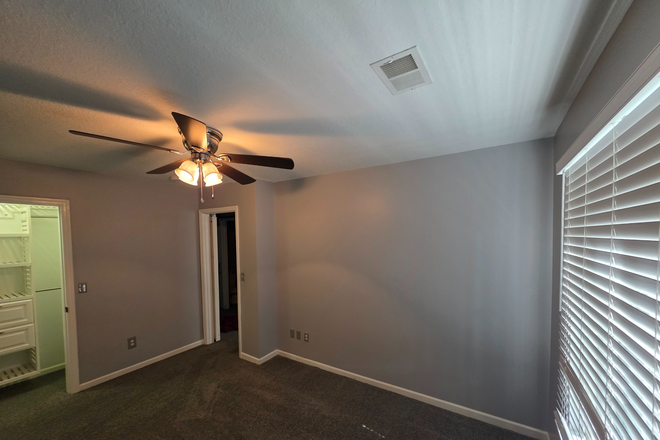 Bedroom 1 - Quiet, Study-Oriented Room in North Charleston Gated Community Townhome