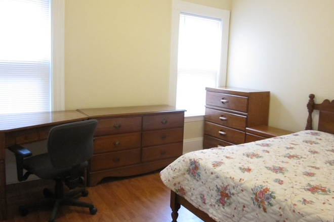 The room - Sublet Room in Somerville (August)