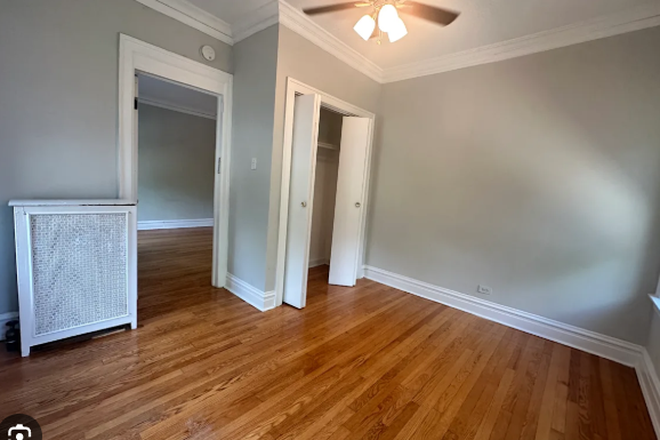Bedroom - 809 Noyes Street Apartment for Sublease Summer 2026, 6 minute walk to Tech