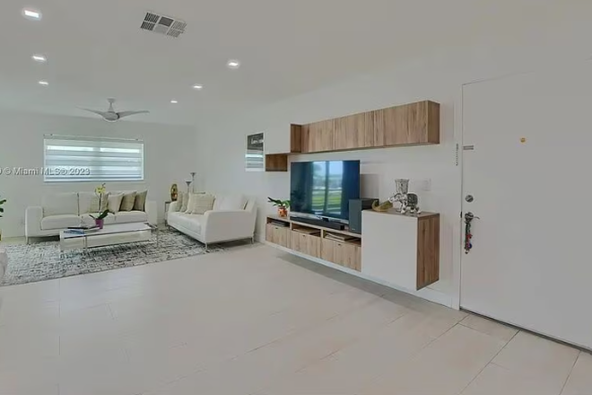 Living Room - Edgewood South