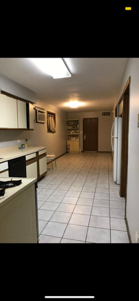 kitchen - 511 w 36th Apartments