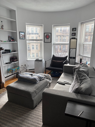 Call NOW for showings! 617-236-8550 - WESTLAND AVE - TRUE 2BR/1BA W/ LIVING RM, LNDRY ON SITE, OPEN LAYOUT, DW, LRG BDRMS AVAIL *9/1/2026*