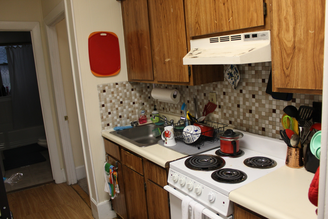kitchen - 2 Bed Fenway No Brokers Fee Apartments