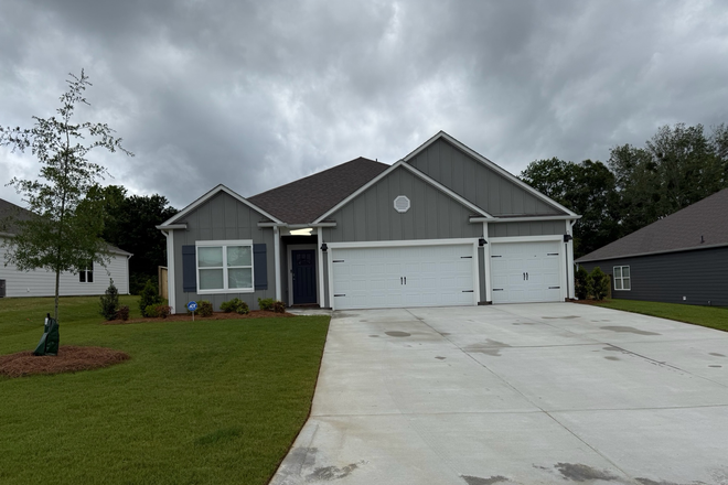 Outside Street View - House - 2 Available Bedrooms With Shared Bath