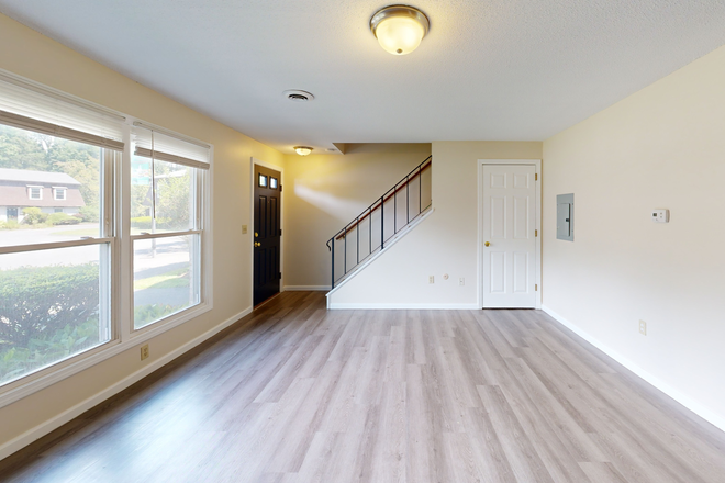 Living Room - Riverside Park 2 bedroom Town House Style