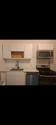 Kitchen 1 - Spacious rooms for rent near campus